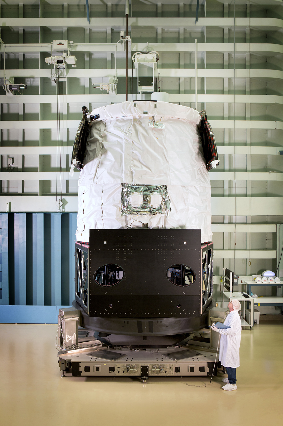 Wide Field Infrared Survey Telescope (WFIRST)